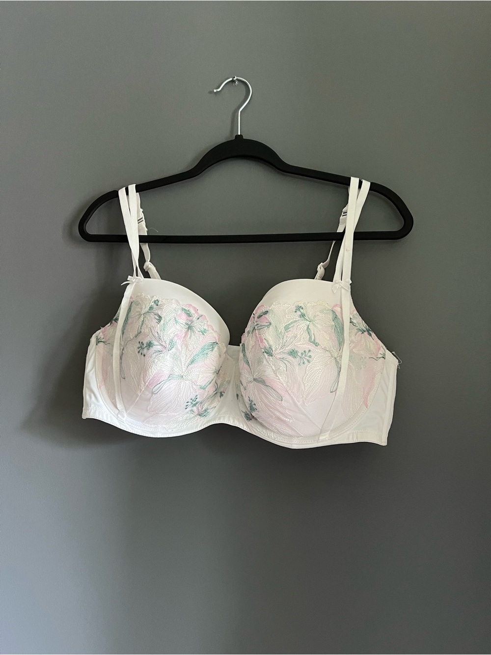 Penningtons White Bra with Pink & Green Floral Embroidery